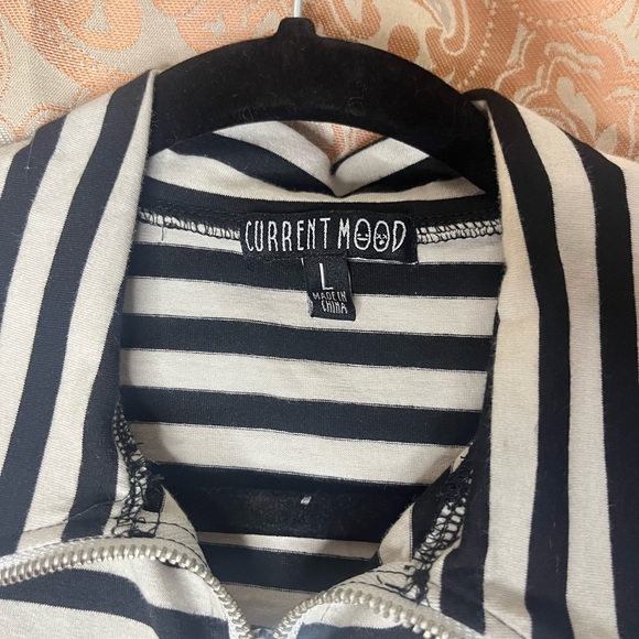 Striped sleeveless retro top - Picture 2 of 3